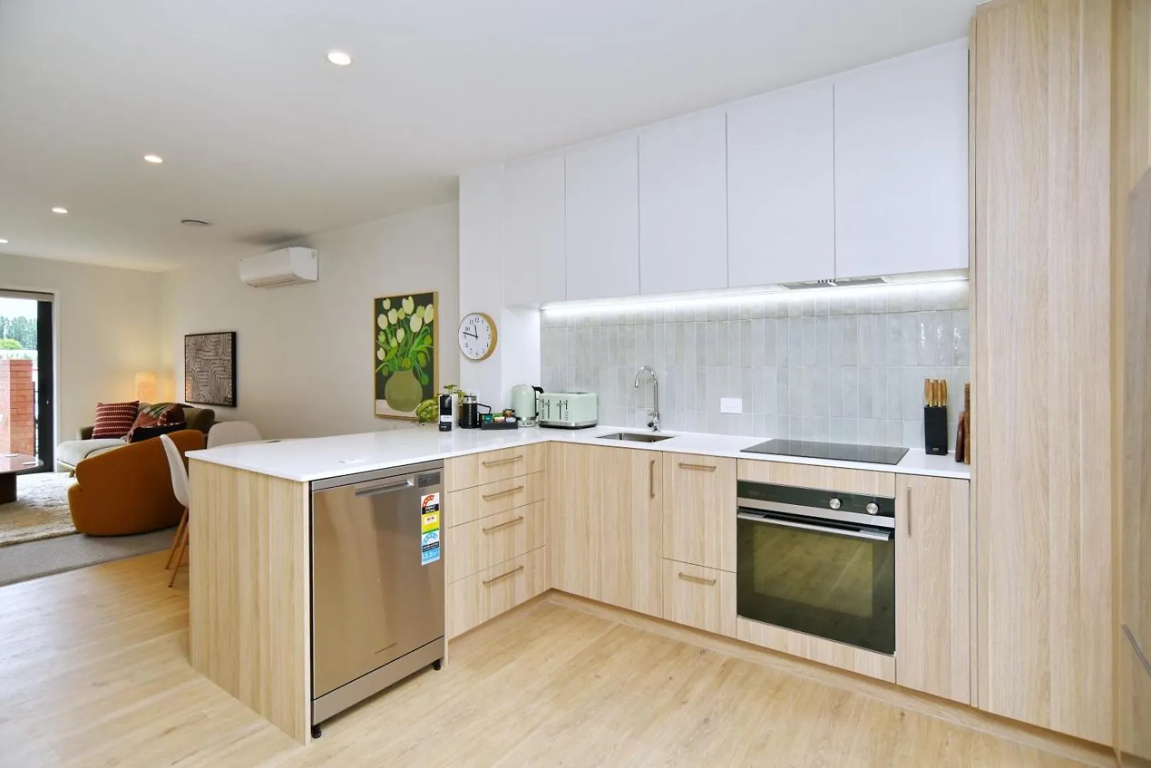 188 On Hereford- Central City Apartment Christchurch 0*,